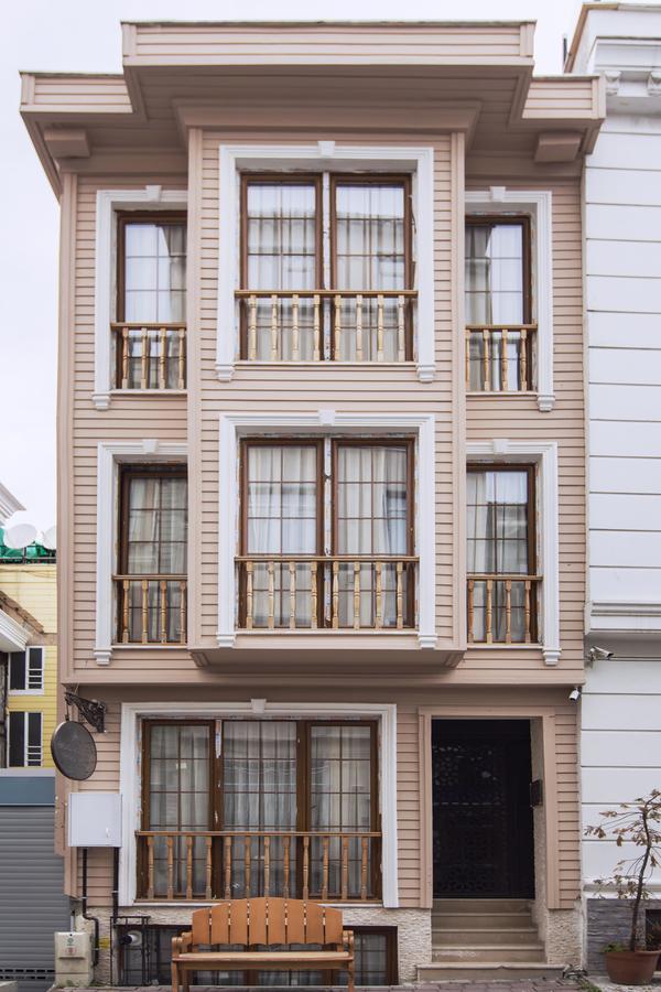 Bucoleon Hostel Istanbul Exterior photo